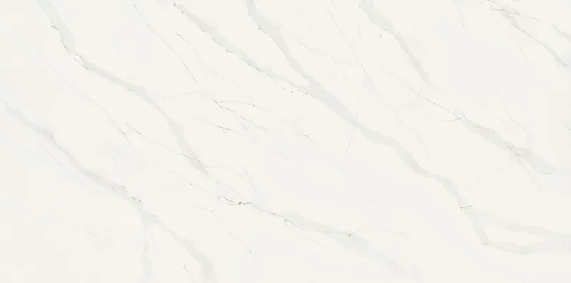 Wilsonart Calacatta Aquilea quartz swatch: white marble-look surface with bold veining